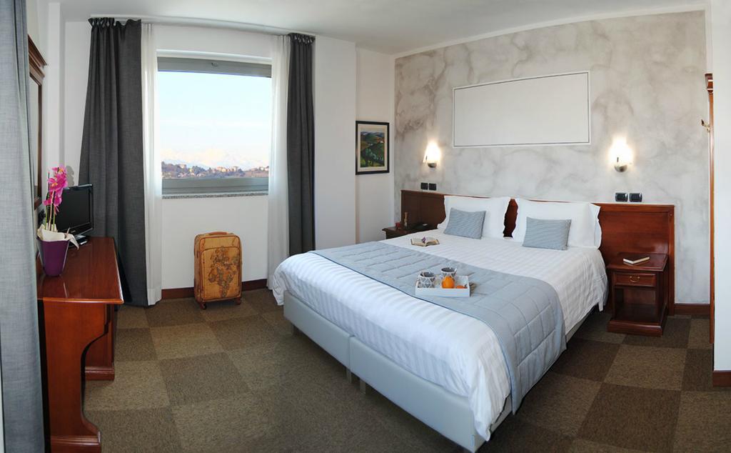 Hotel Medea (Adults Only) Alba  Exterior foto