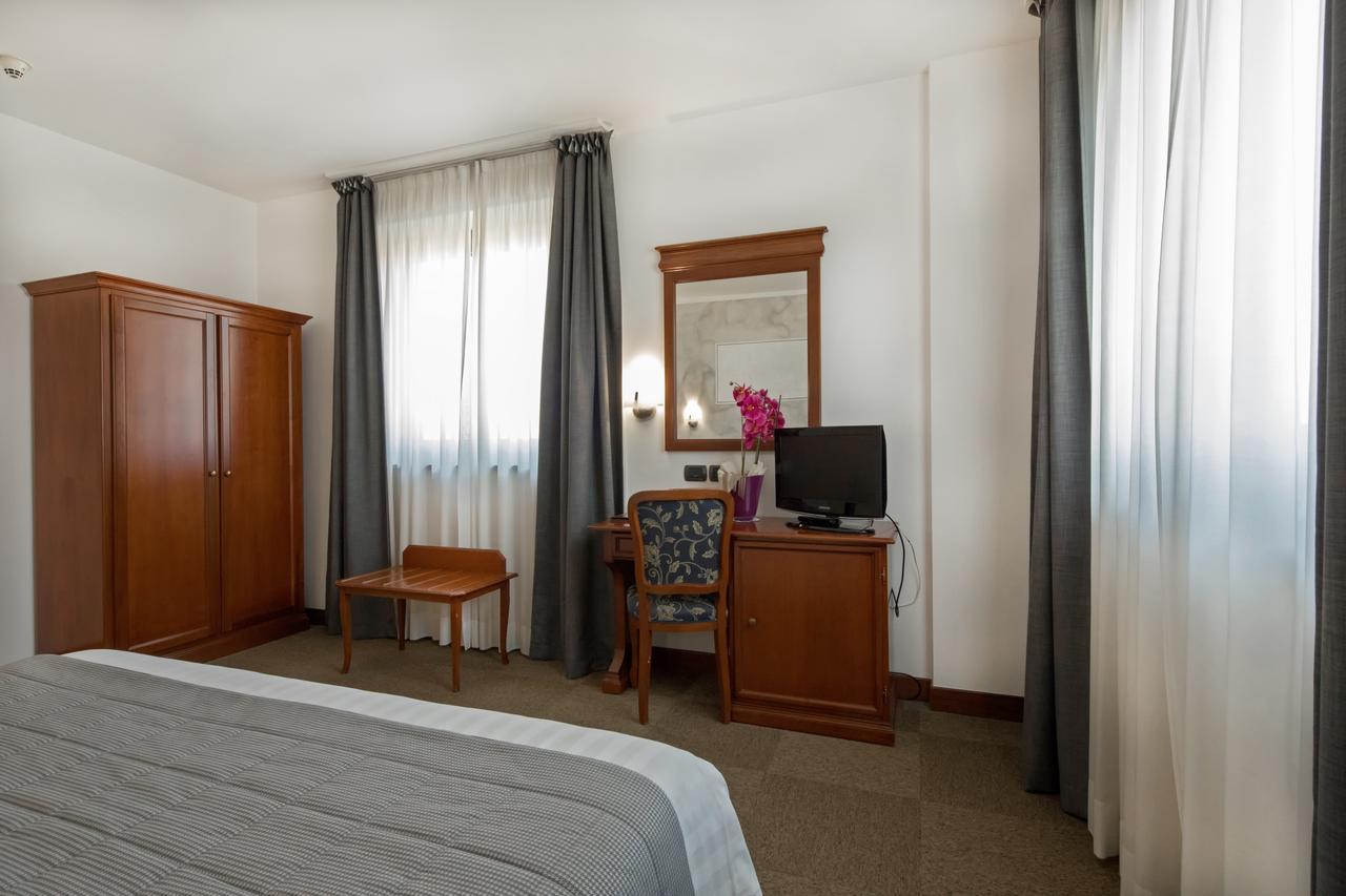 Hotel Medea (Adults Only) Alba  Exterior foto