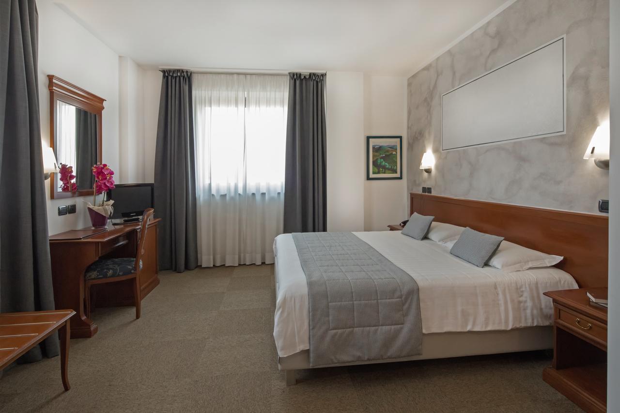 Hotel Medea (Adults Only) Alba  Exterior foto