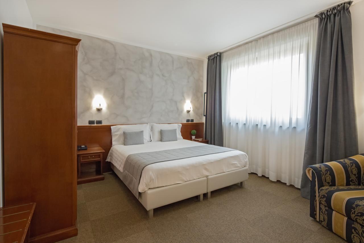 Hotel Medea (Adults Only) Alba  Exterior foto